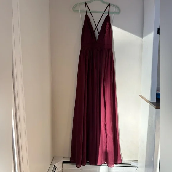 Lulu's NWT- Ballroom Bliss Burgundy Pleated Maxi Dress - Picture 1 of 6